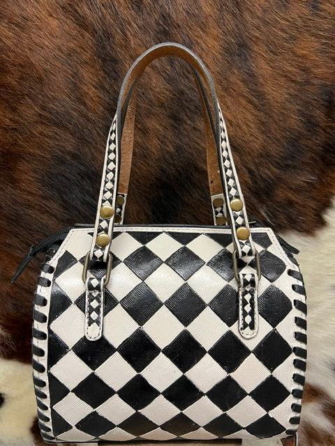Checkered Speedy